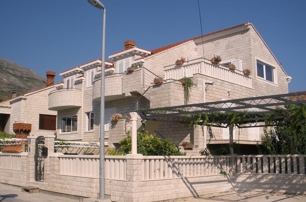Apartments Sunce 米利尼 外观 照片